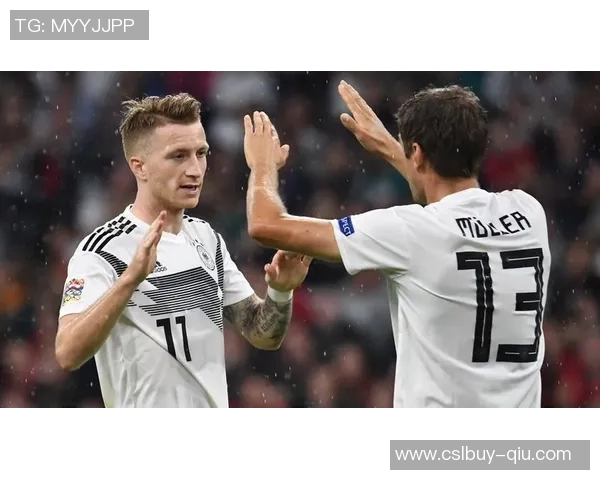 穆勒分享全队合照激励士气美职联总决赛倒计时五天